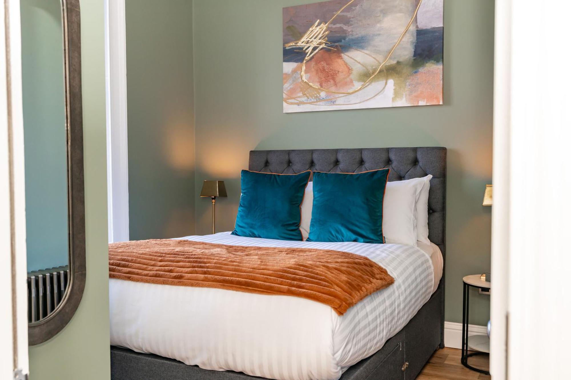 Dragon Suites Luxury Apartments At 9 Albyn Place EDI Exterior foto